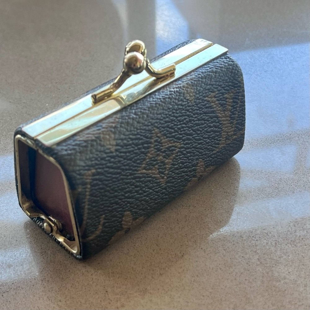 Louis Vuitton
Vintage Canvas
Monogram Lipstick
Case